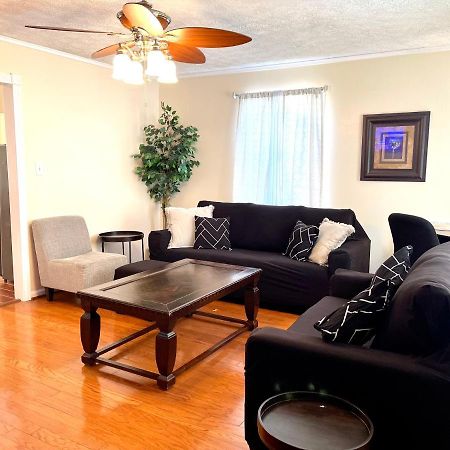 3 Bed 2 Bath House, Quiet & Downtown Smart Tvs In All Rooms, Whole House To Yourself 哈夫洛克 外观 照片