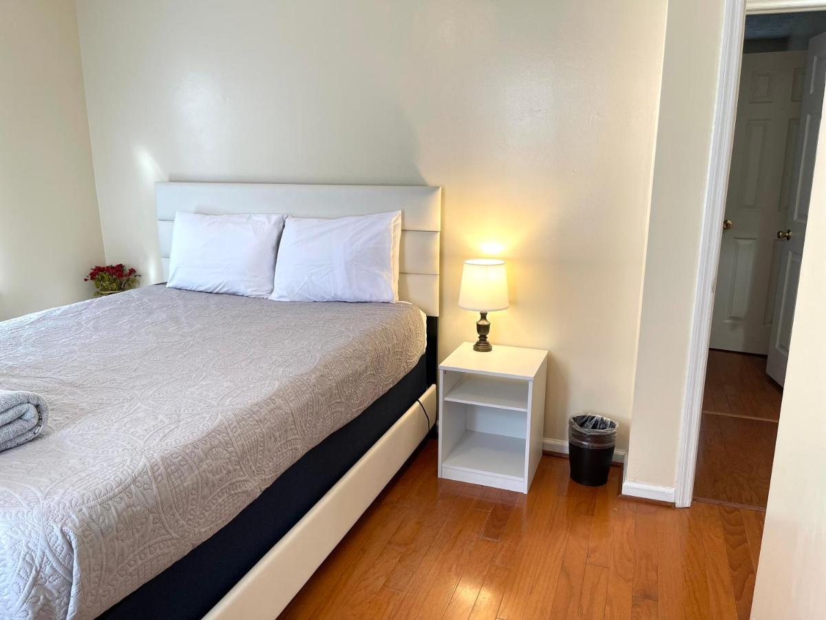 3 Bed 2 Bath House, Quiet & Downtown Smart Tvs In All Rooms, Whole House To Yourself 哈夫洛克 外观 照片